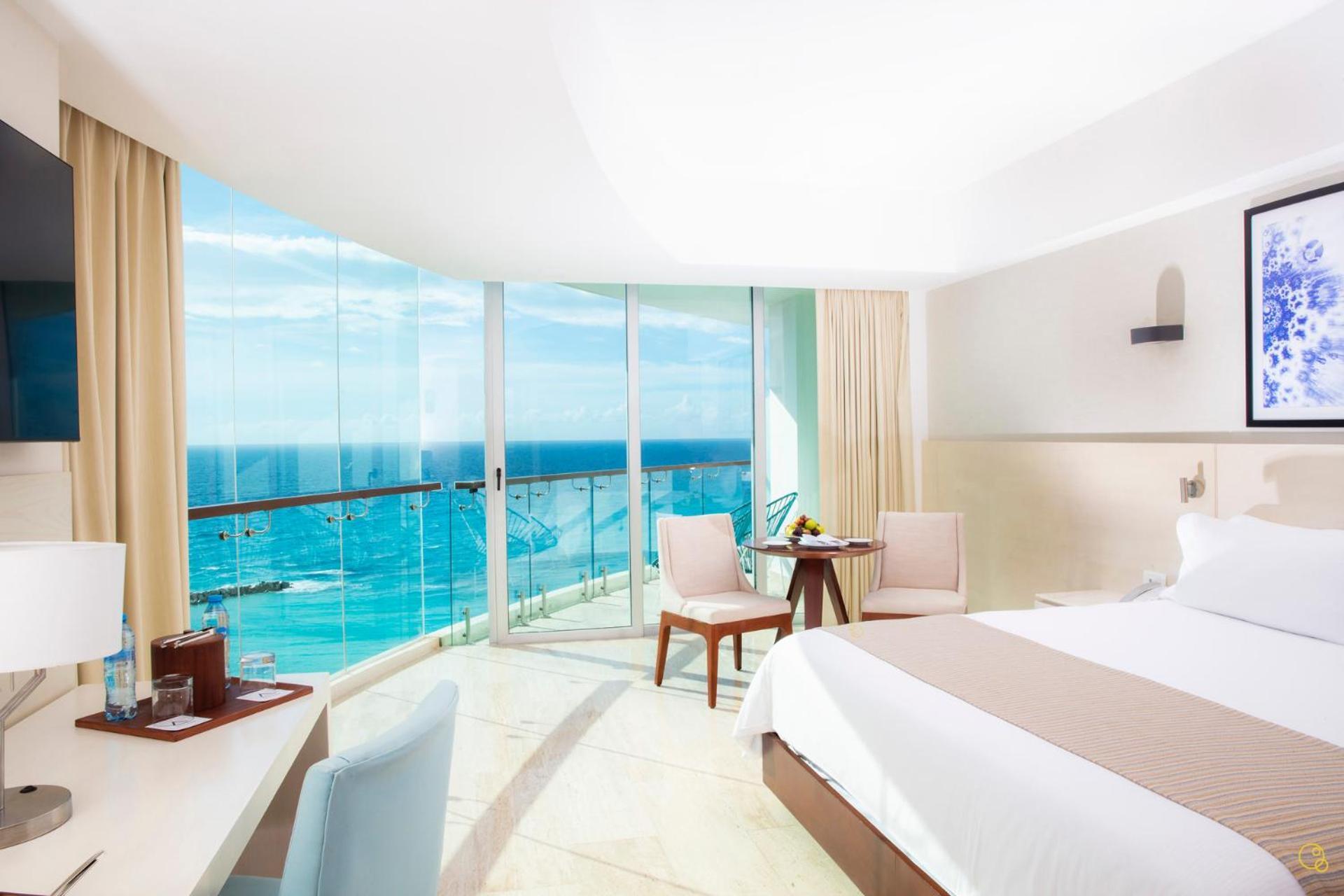 Altitude Corner Suite Ocean Front