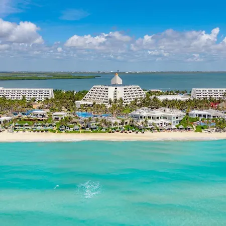 The Pyramid Cancun By Oasis-2