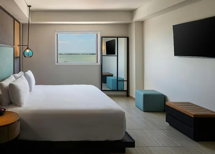 Aloft Cancun