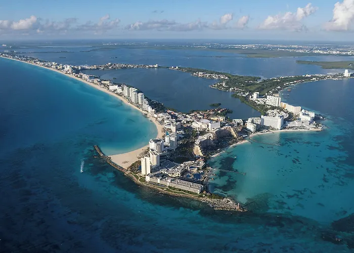 Aloft Cancun